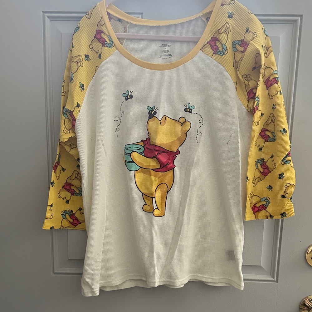 Woman’s Disney Winnie the Pooh Long Sleeve Pajama Set - Yellow and White